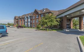 Quality Suites Whitby